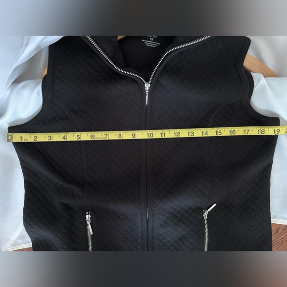 Karen Scott Sport Women’s Black Vest - Picture 7 of 7